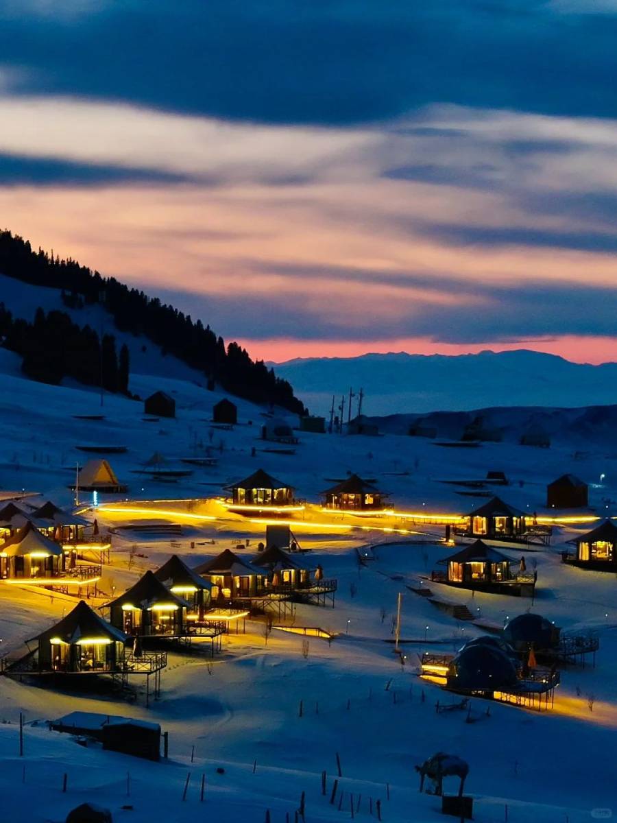 新疆伊犁花间营云驰谷项目